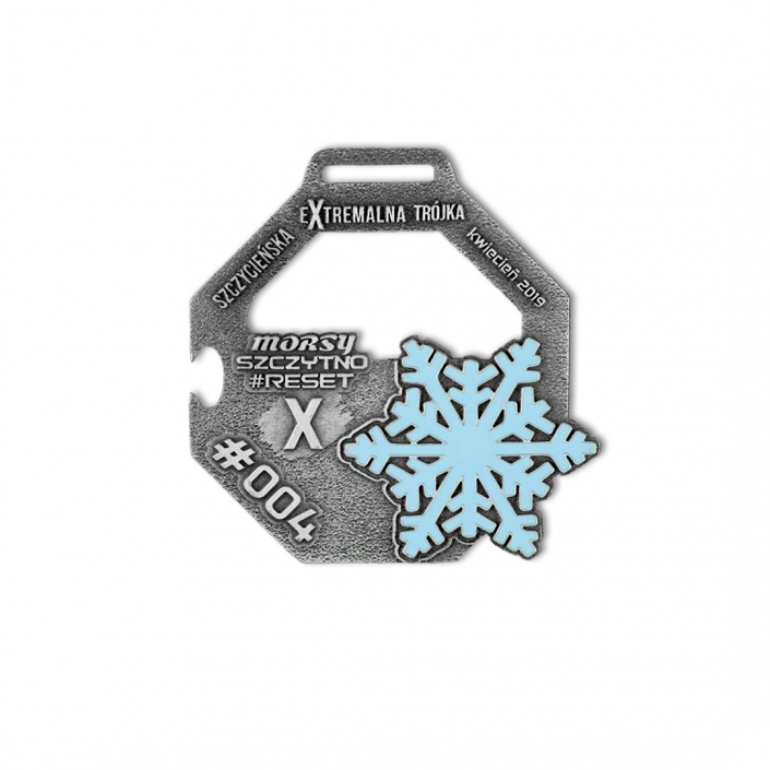 Running event medal with a snowflake enamelled theme